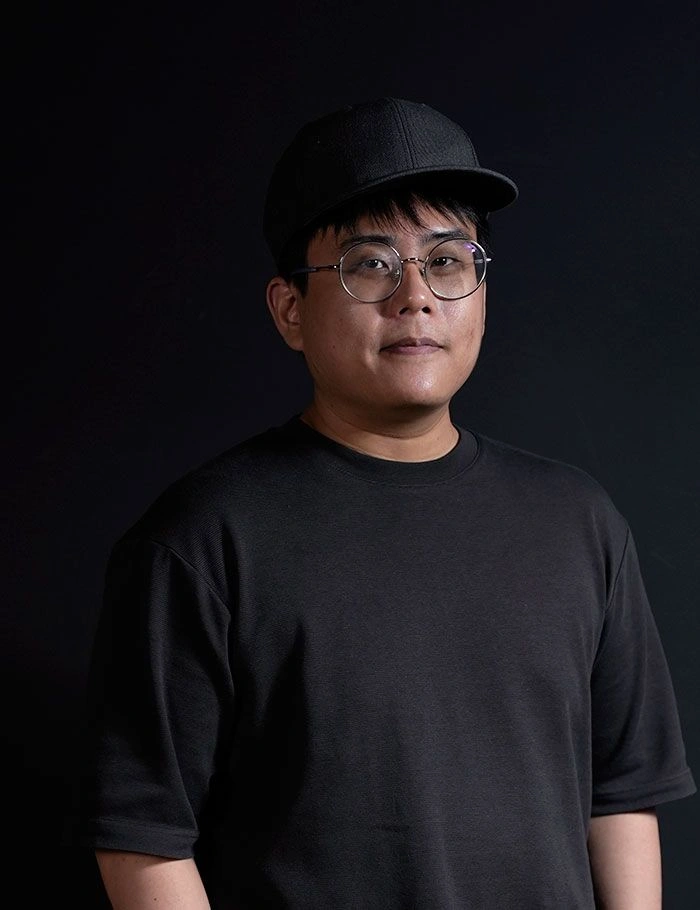Portrait of Justin Kwek, Senior Mentor at 3dsense Media School.