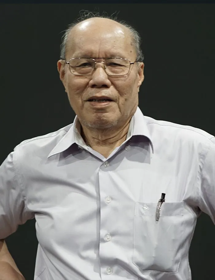 Portrait of Lai Khoon Bak, Chief Administrator of 3dsense Media School.