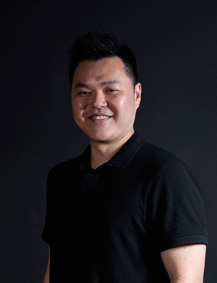 Portrait of Manfred Seet, Program Director at 3dsense Media School.