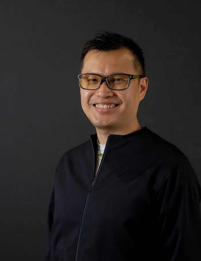 Portrait of Sen Lai, Founder and Chief Executive of 3dsense Media School.