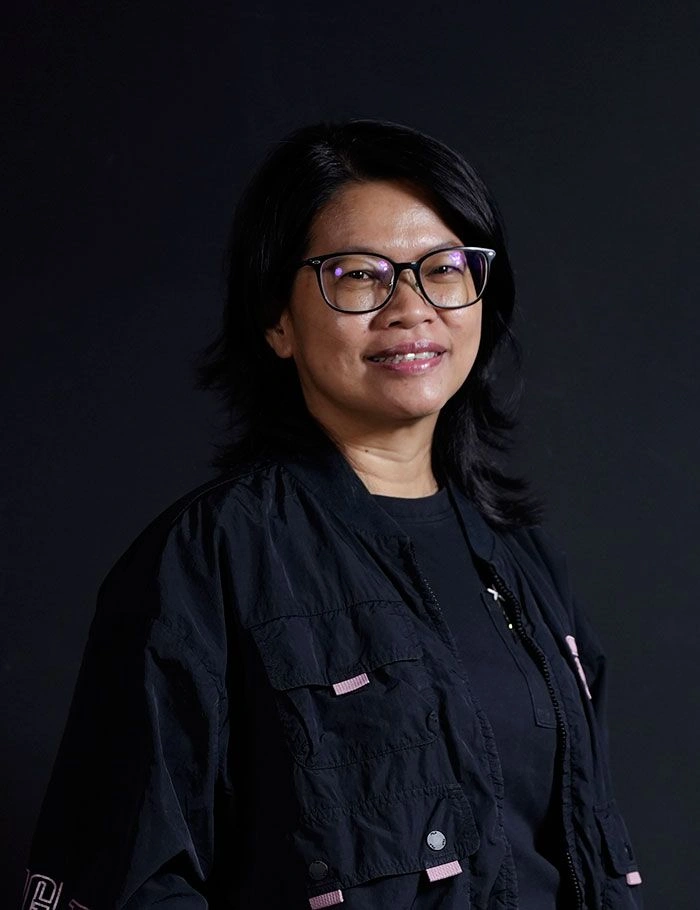 Portrait of Venny Lie, Senior Mentor at 3dsense Media School.