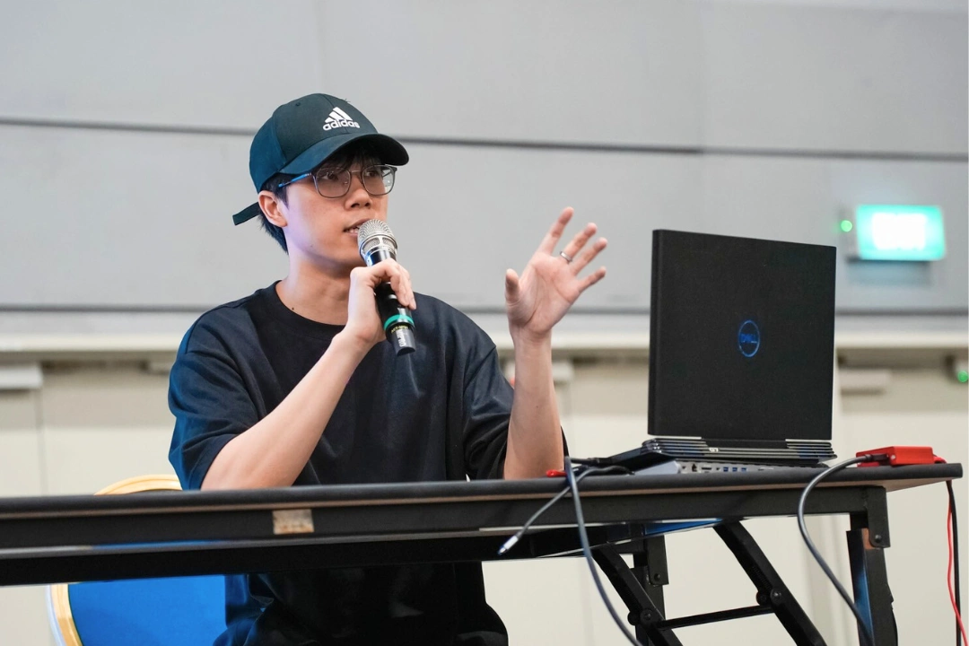 3dsense Alumni sharing insights during a panel talk.