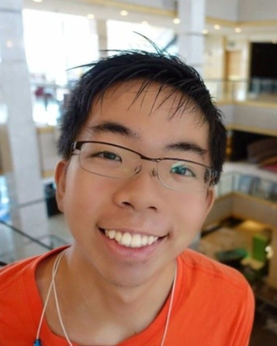 Warren Goh (quviart) Headshot